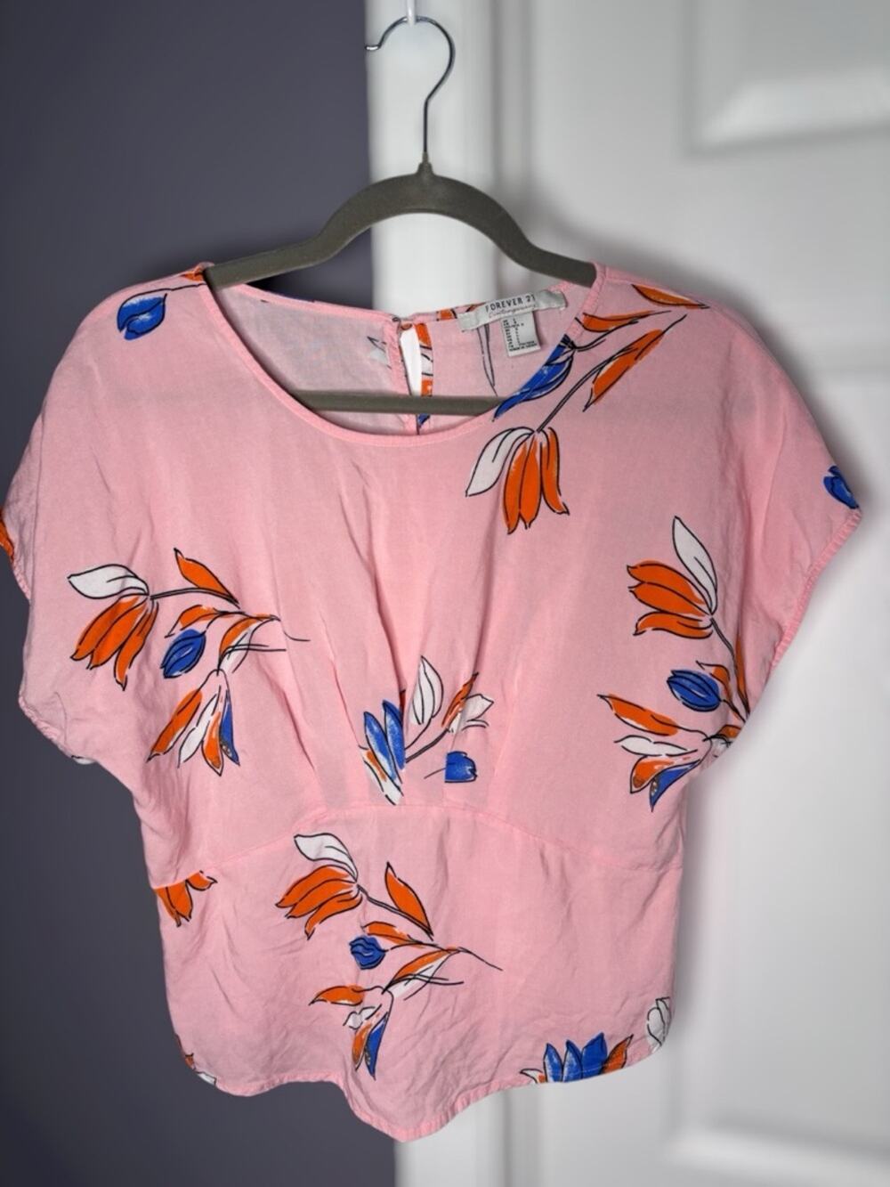 Forever 21 Pink Blue Floral Button Back Rayon Blouse Large